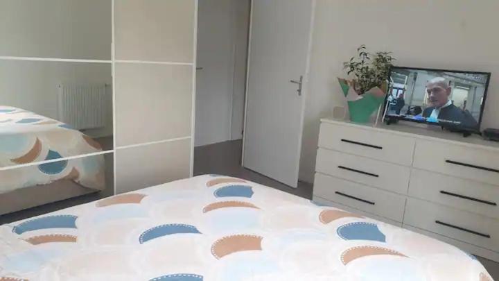 Chambre Calme Dans Une Maison Neuve Avec Jardin Billere Εξωτερικό φωτογραφία